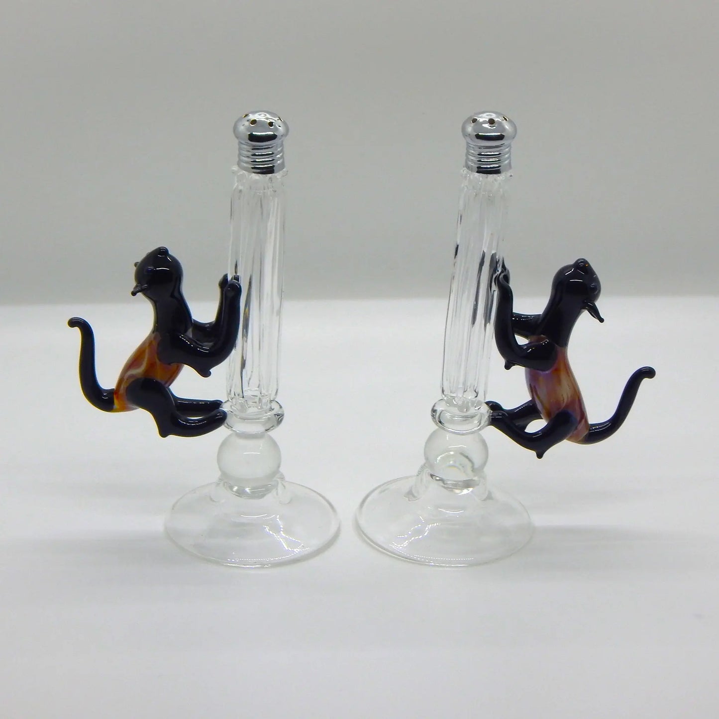 Four Sisters Art Glass Black and Cream Cat Pepper and Salt Shakers 119 Artistic Haadblown Art Glass Shakers