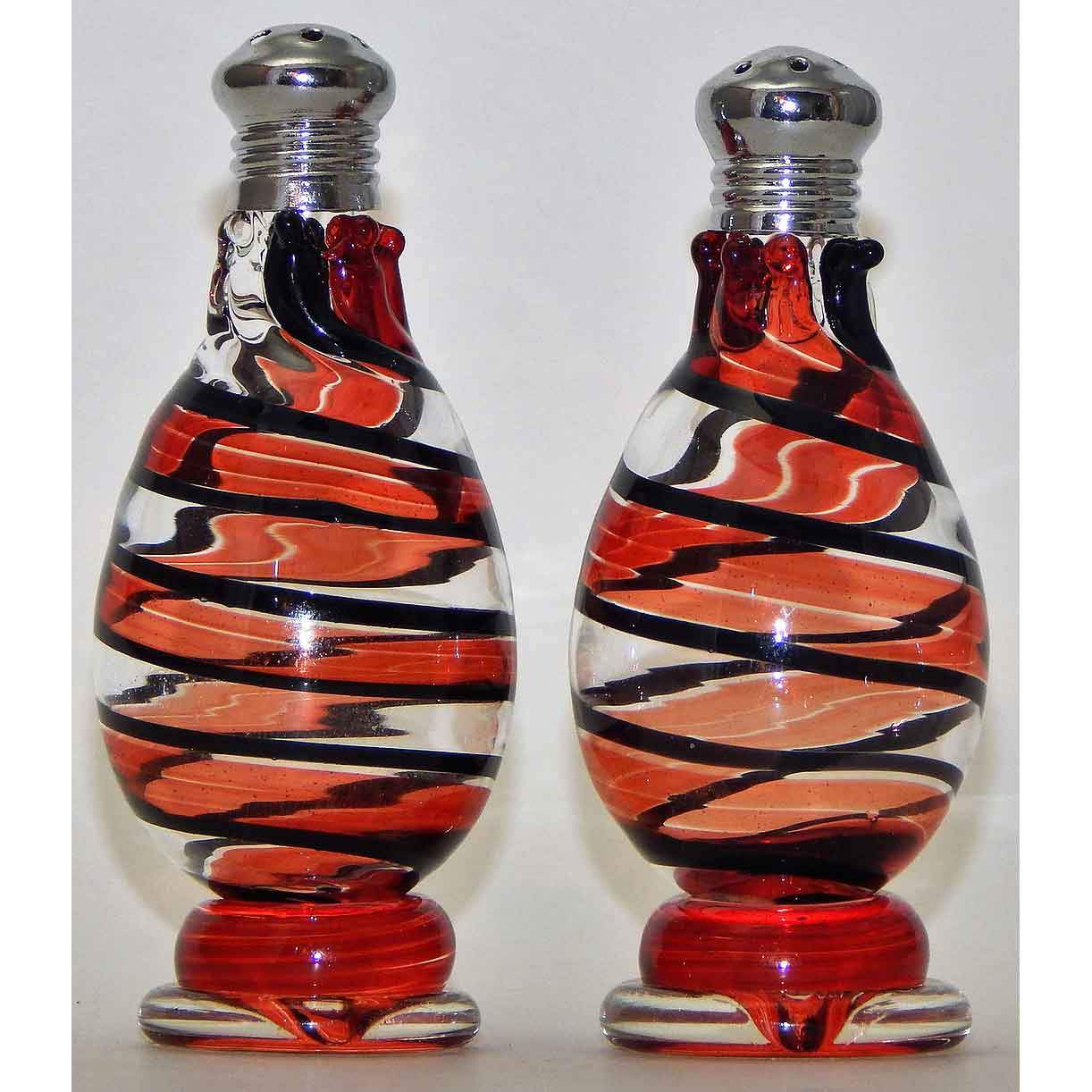 Four Sisters Art Glass Red Stripe Blown Glass Salt and Pepper Shaker 214 Artistic Glass Salt and Pepper Shakers