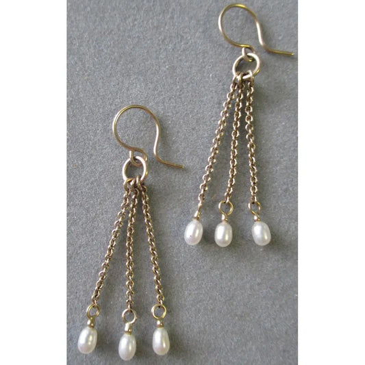 Richelle Leigh 14Kt Gold Pearl & Chain Earrings ER60YG Artistic Designer Handcrafted Jewelry