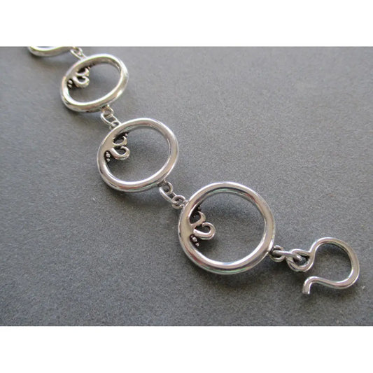Richelle Leigh Sterling Silver Chunky Circle Link Bracelet BL34SS Handcrafted Jewelry