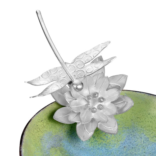Water Lily and Dragonfly Little Luxuries Bowl Detail