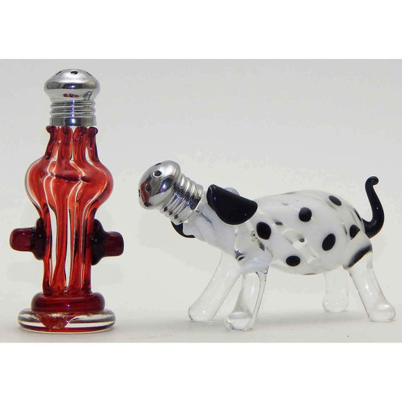 Four Sisters Art Glass Dog and Fire Hydrant Blown Glass Salt and Pepper Shaker 255 Artistic Glass Salt and Pepper Shakers